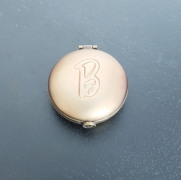 *Last Chance* Barbie Porcelain Hinged Box Compact + Powder Puff PHB Midwest - Picture 2 of 16